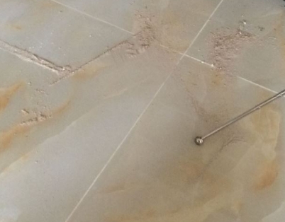 静海瓷砖空鼓维修公司分享粘合剂选择不当在瓷砖铺贴过程中可能导致以下问题