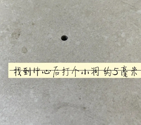 静海瓷砖空鼓维修公司专业解答在瓷砖铺贴过程中，如果砂料搅拌不均匀，将会带来以下问题